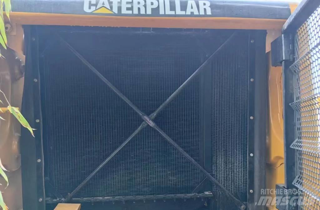 CAT 966H Pale gommate