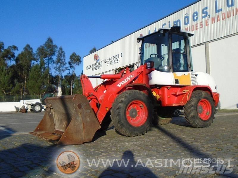 Volvo L 30 B Pale gommate