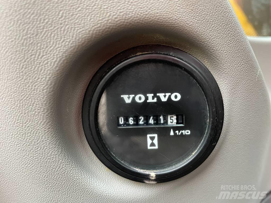 Volvo ECR 235 Escavatori cingolati