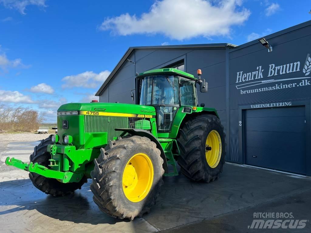 John Deere 4755 Trattori