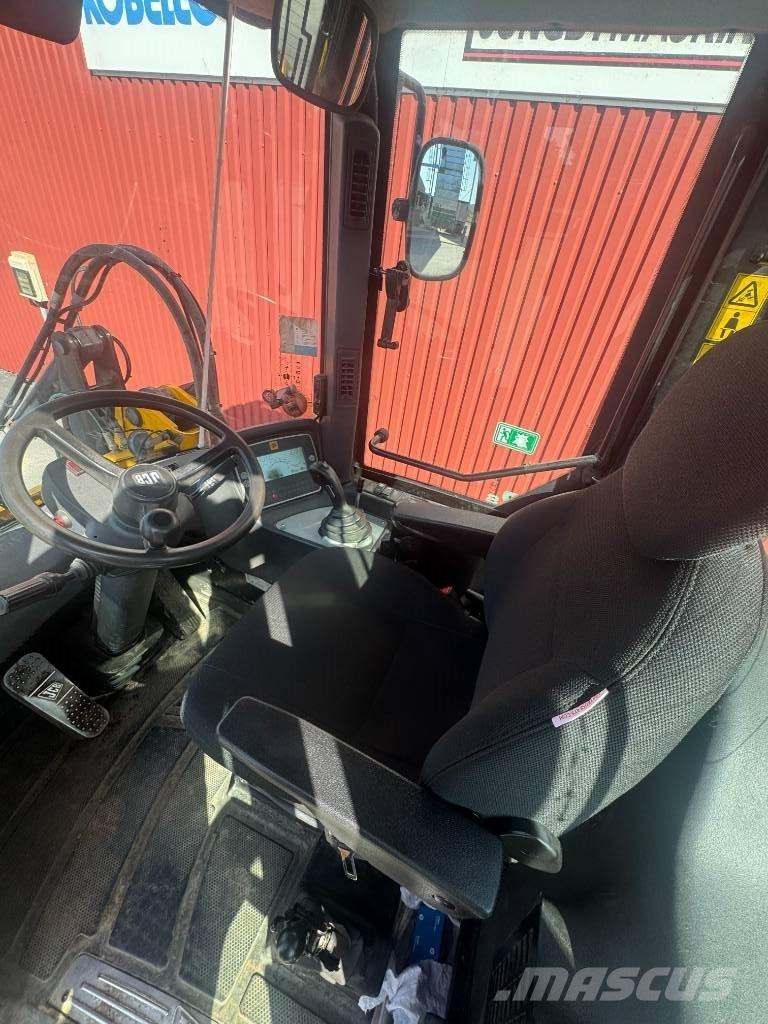 JCB 412 S Pale gommate