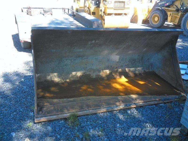 John Deere 644 D Pale gommate