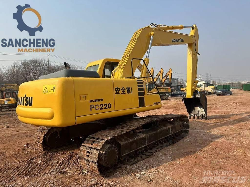 Komatsu PC 220 Escavatori cingolati