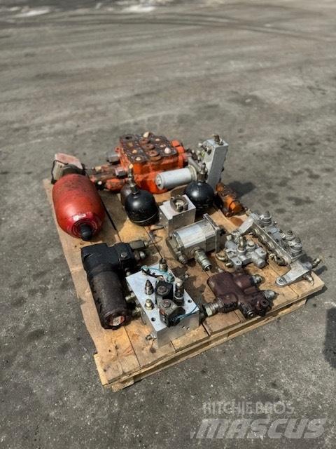 Daewoo Mega 300 V Componenti idrauliche