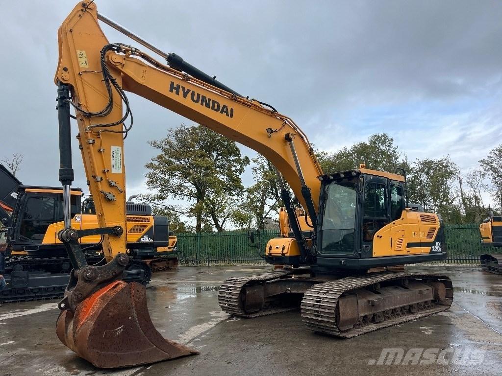 Hyundai HX220L Escavatori cingolati
