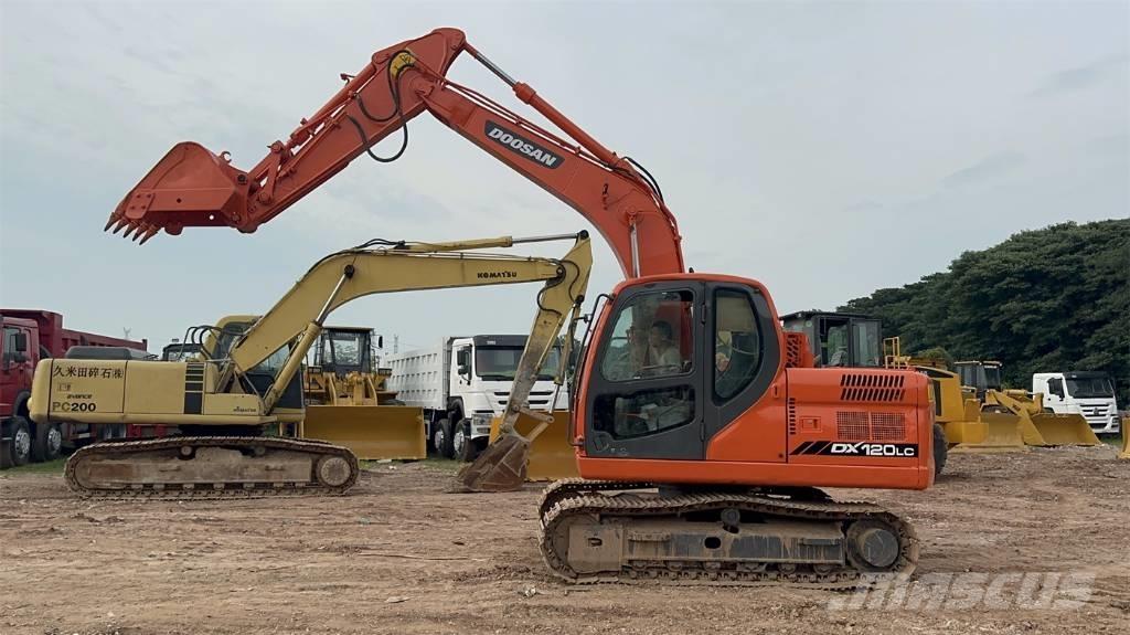 Doosan DX 120 Escavatori cingolati