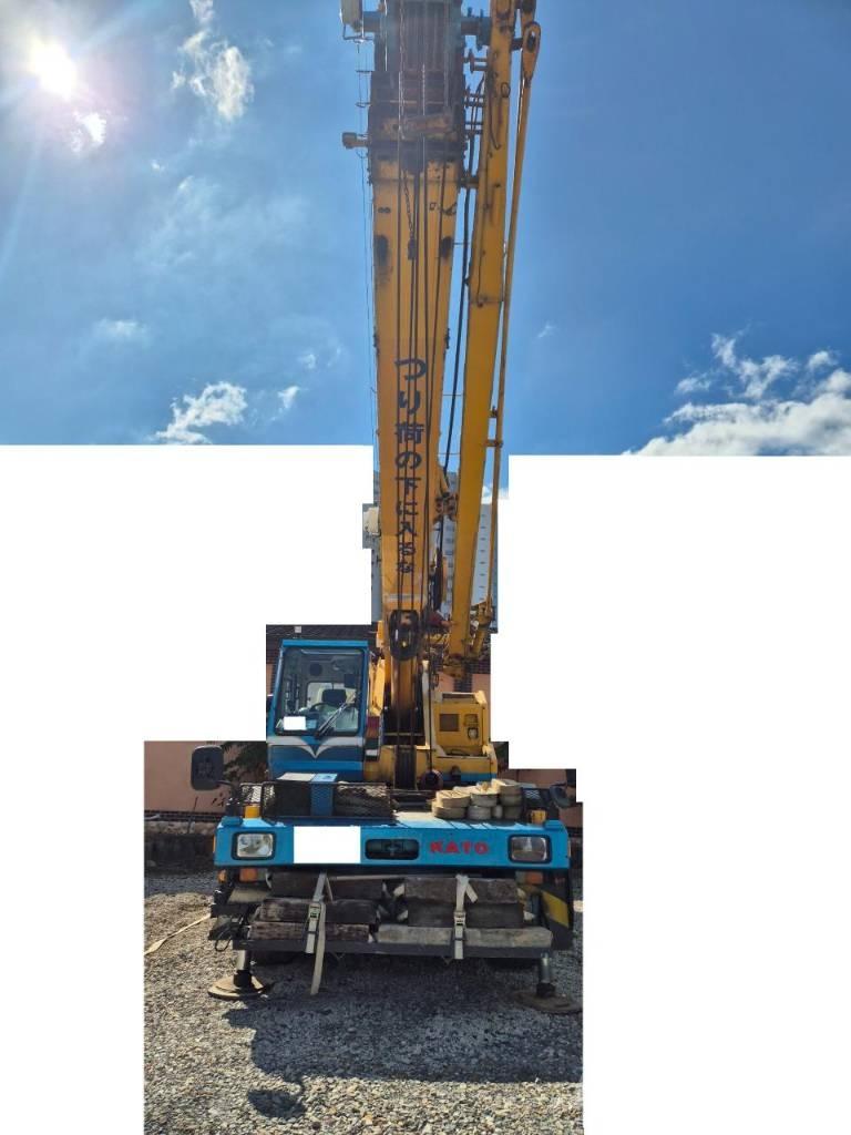 Kato KR 35 H Gru per terreni difficili