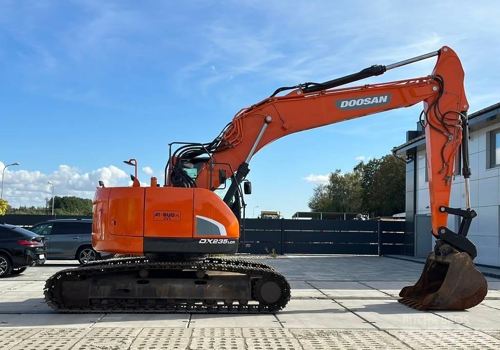 Doosan DX 235 LCR Escavatori cingolati