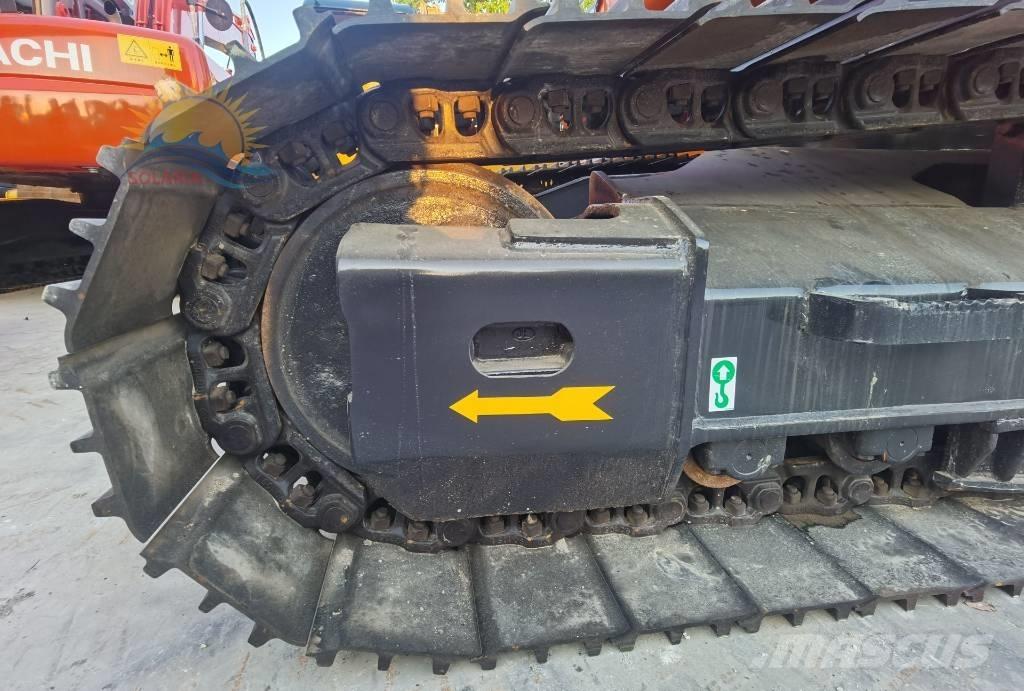 Doosan DX 225 LC Escavatori cingolati