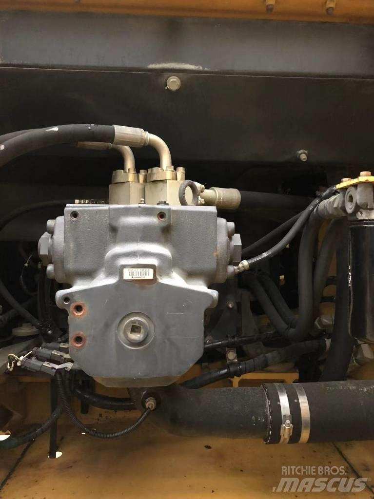 Komatsu 200-7 Escavatori cingolati