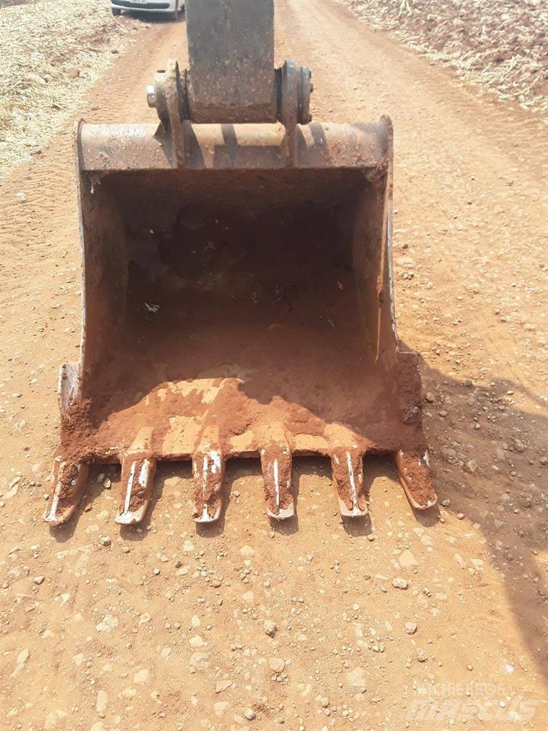 CAT 318D2L Escavatori cingolati