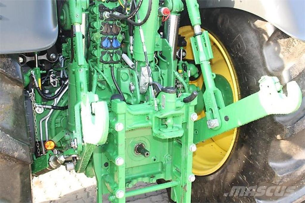 John Deere 6R195 Trattori