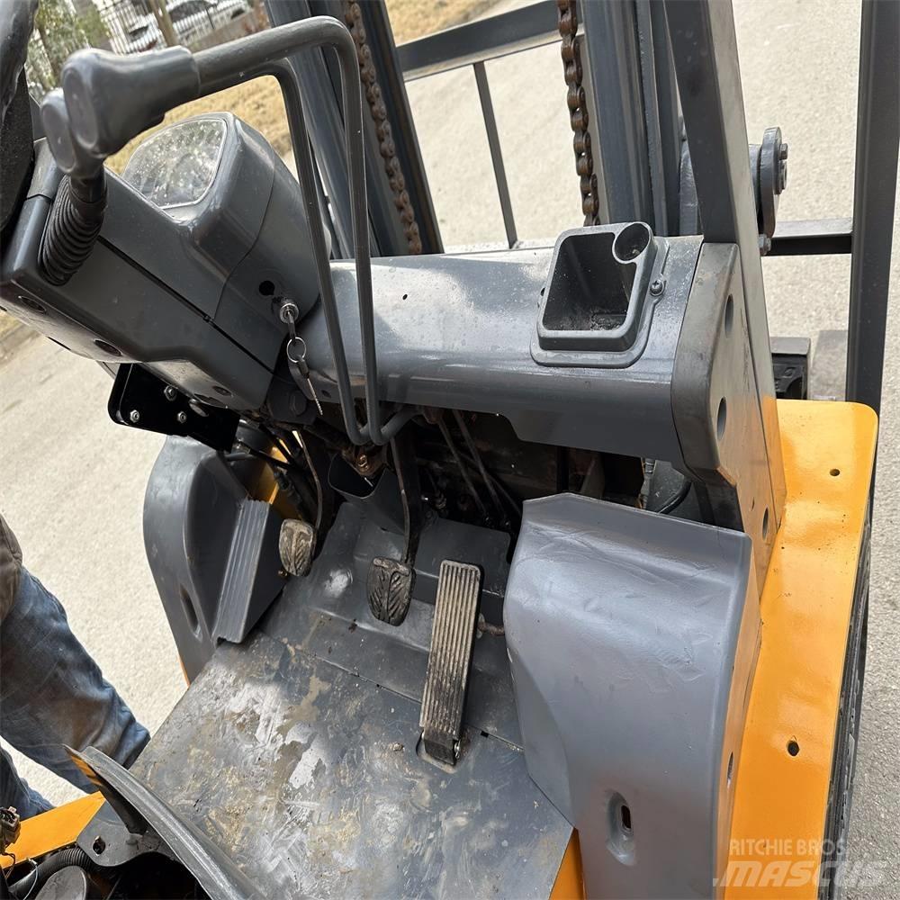 TCM FD30ZT Carrelli elevatori diesel