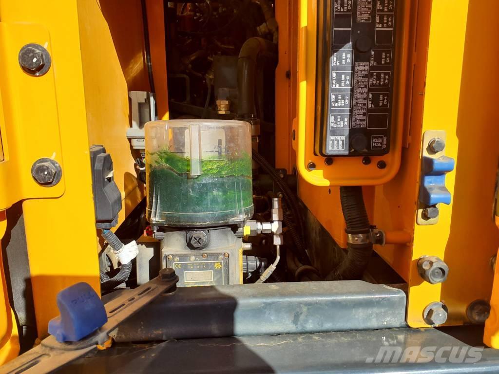 Hyundai HX260NL Escavatori cingolati