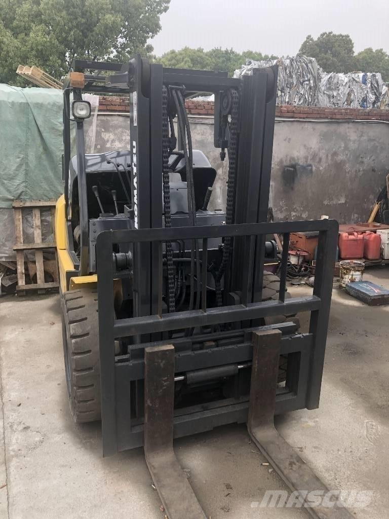 Komatsu 5 Ton Carrelli elevatori diesel