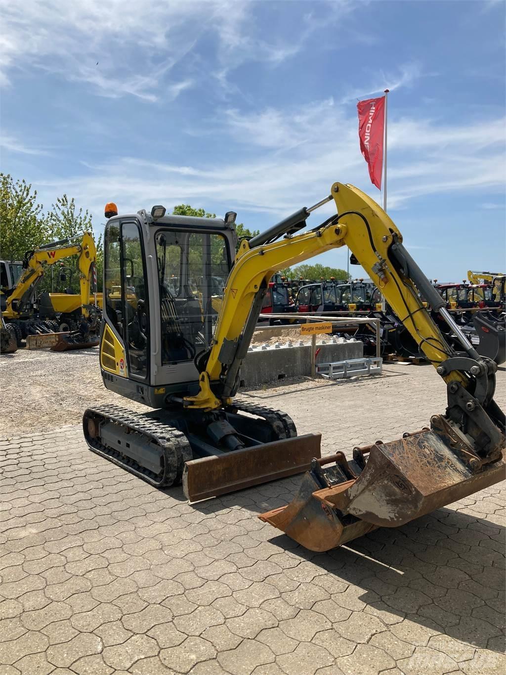 Wacker Neuson ET24 Miniescavatori