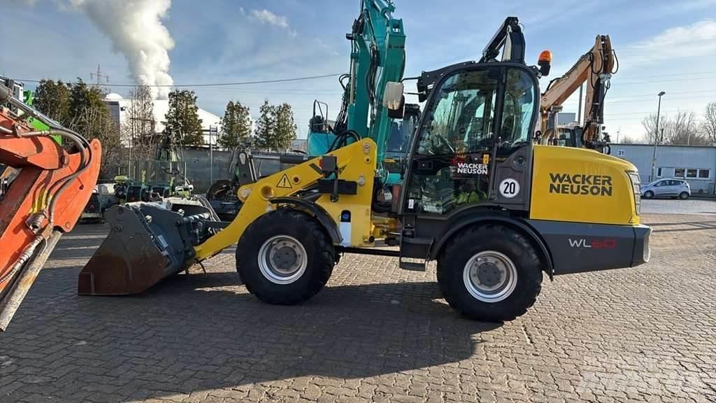 Wacker Neuson WL60 Pale gommate