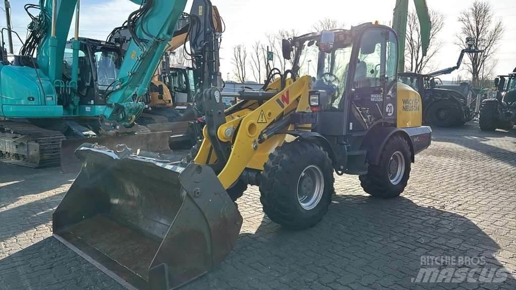 Wacker Neuson WL60 Pale gommate