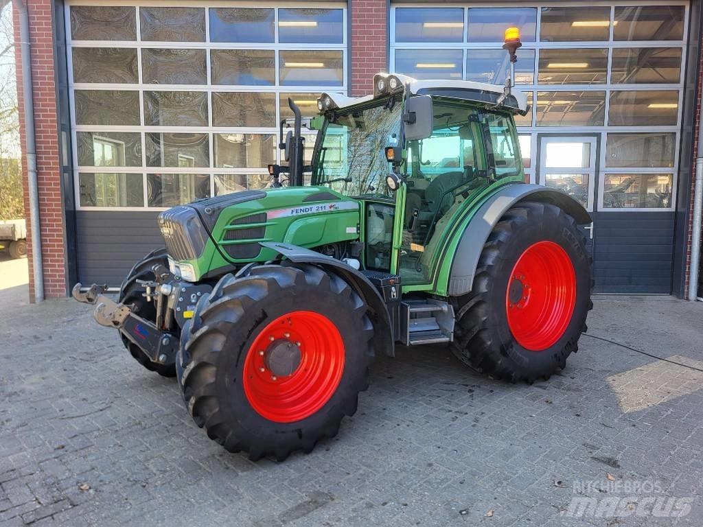 Fendt 211 Vario TMS Trattori