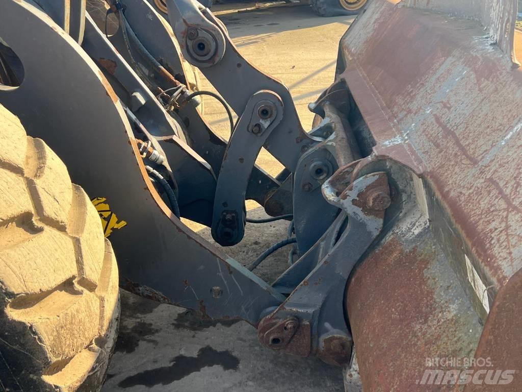 Volvo L 70 H Pale gommate