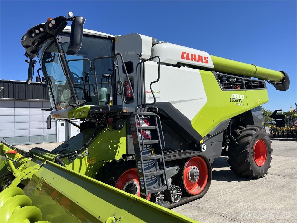 CLAAS Lexion 8800TT Mietitrebbiatrici