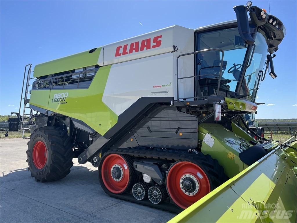 CLAAS Lexion 8800TT Mietitrebbiatrici