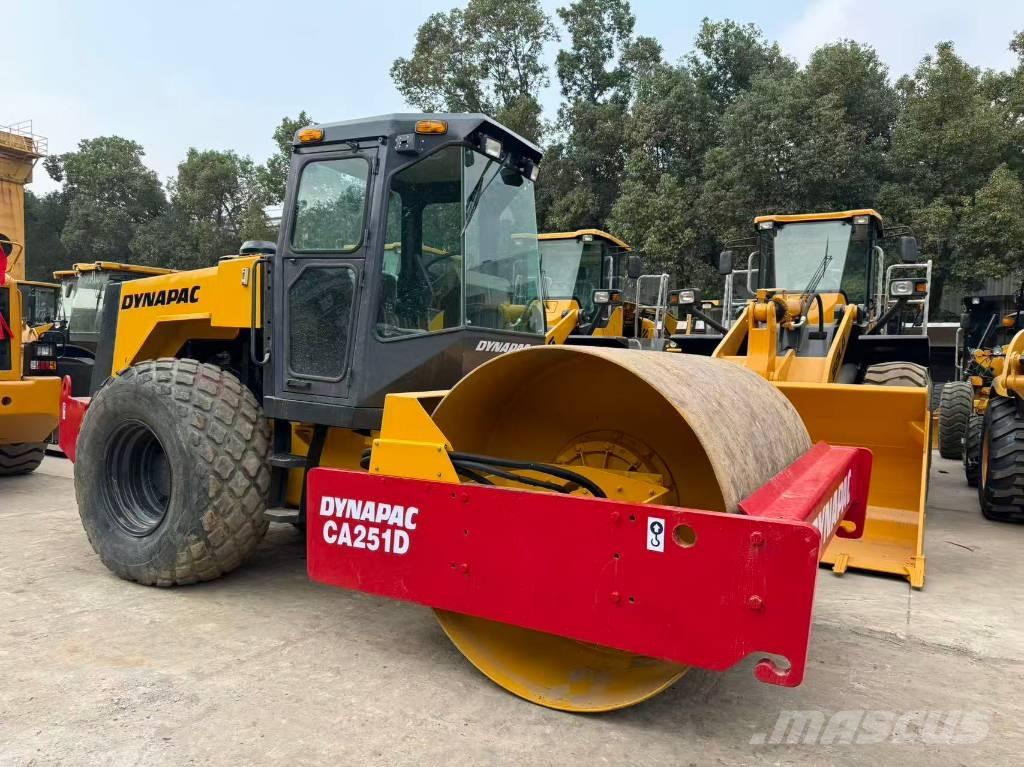 Dynapac CA251 D Rulli monotamburo