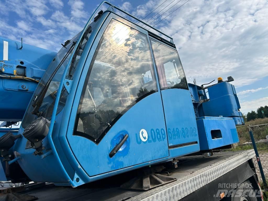 Grove GMK 3055 Gru per tutti i terreni