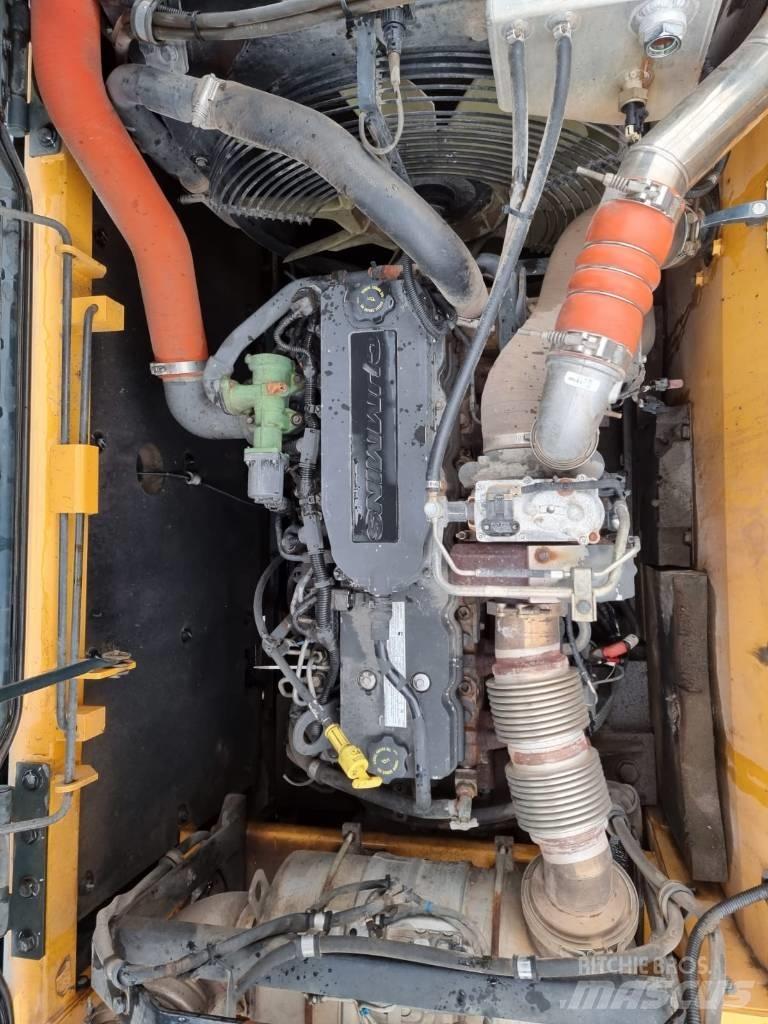 Hyundai HX 300 L Escavatori cingolati