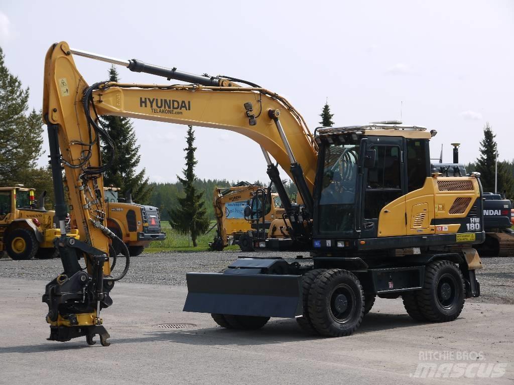 Hyundai HW 180 Escavatori gommati