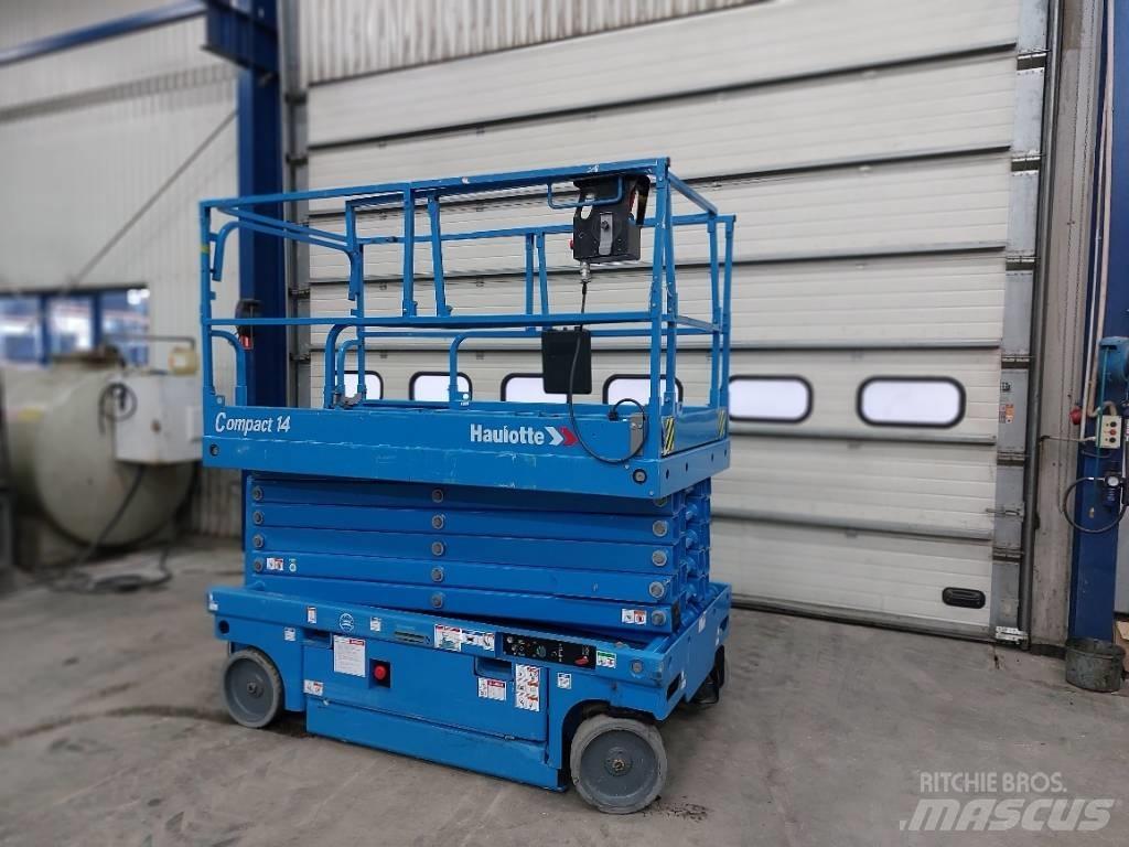Haulotte Compact 14 Piattaforme a pantografo