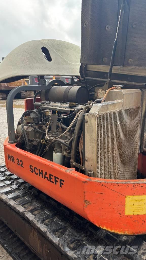 Schaeff HR 32 Escavatori medi 7t - 12t