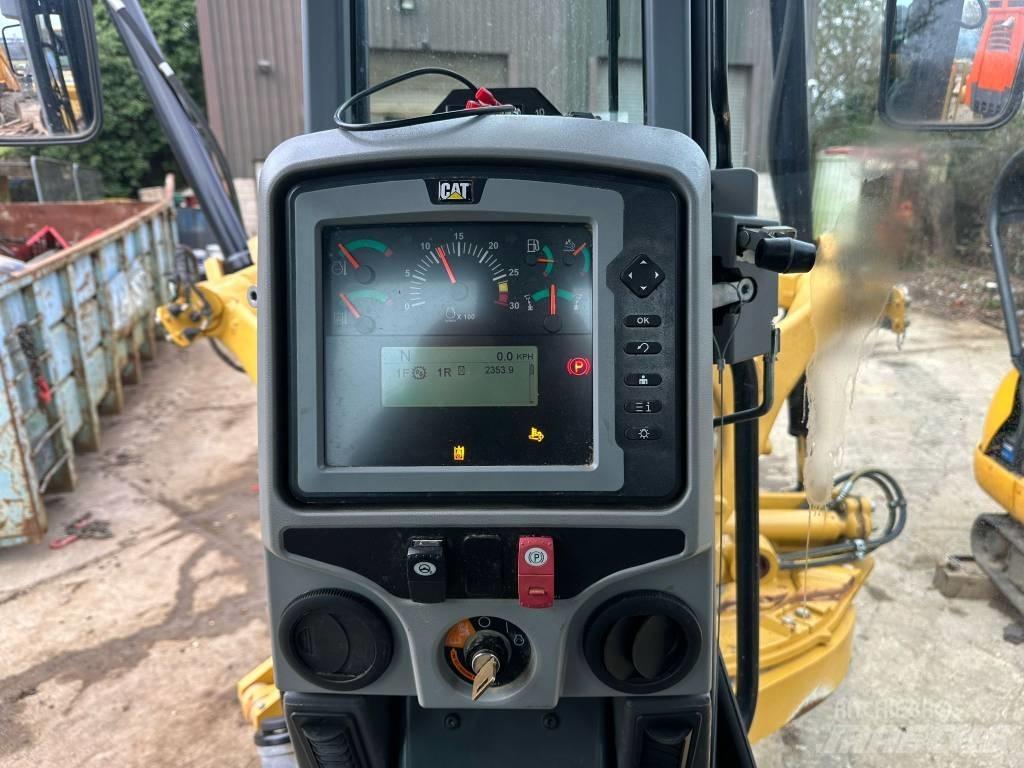 CAT 150 Motorgraders