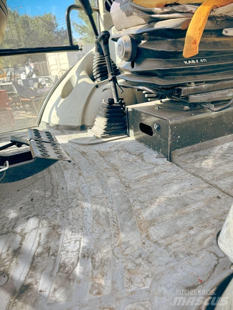 Komatsu WB 140-2N Terne