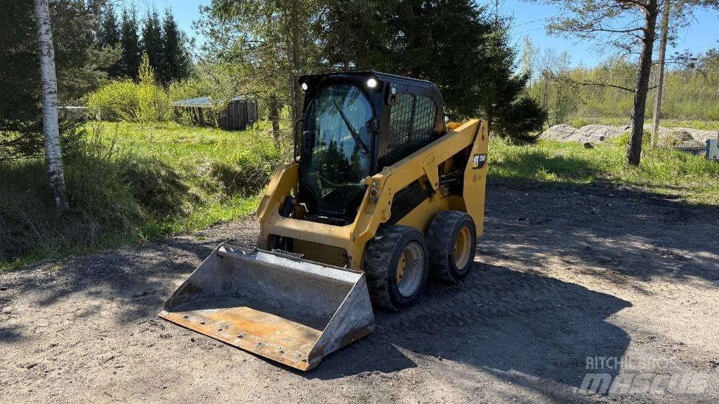 CAT 226 D Mini Pale Gommate