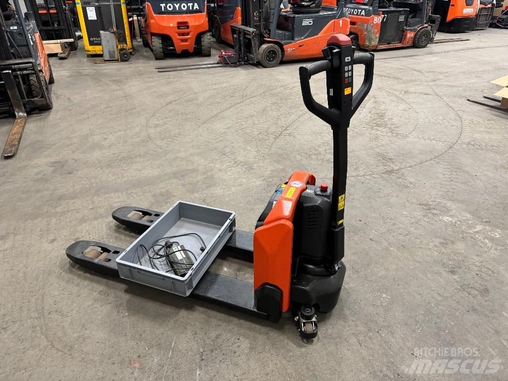 Toyota LHE130 Transpallet manuale