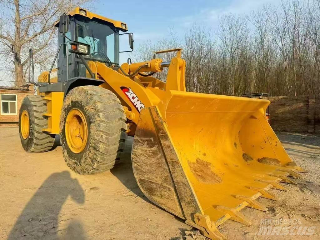 XCMG LW 500 F N Pale gommate