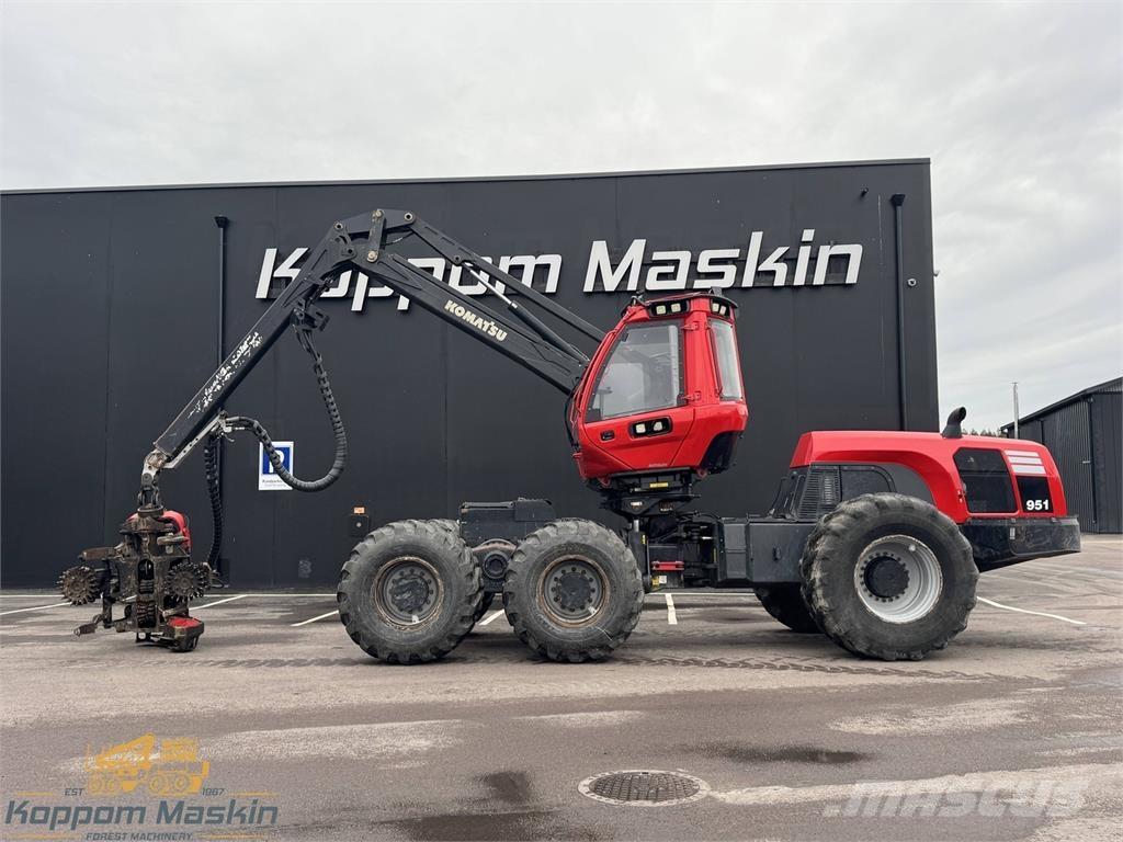 Komatsu 951 Abbattitrici, Disboscatrici