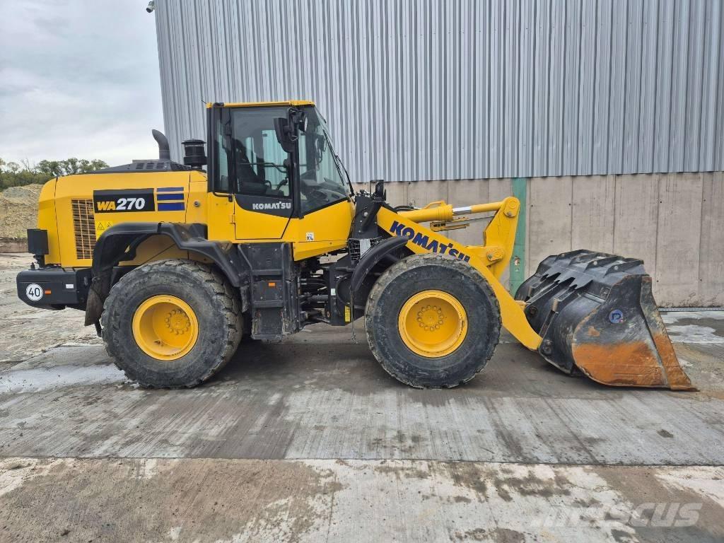 Komatsu WA 270-8 Pale gommate