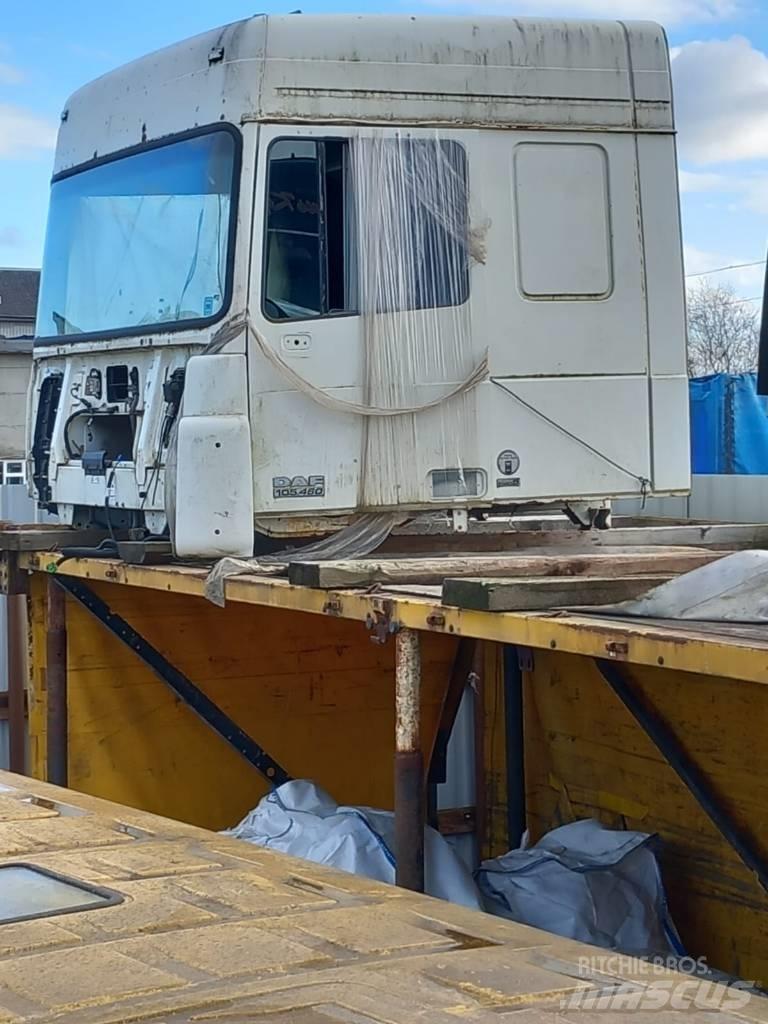 DAF XF105.460 Cabine e interni
