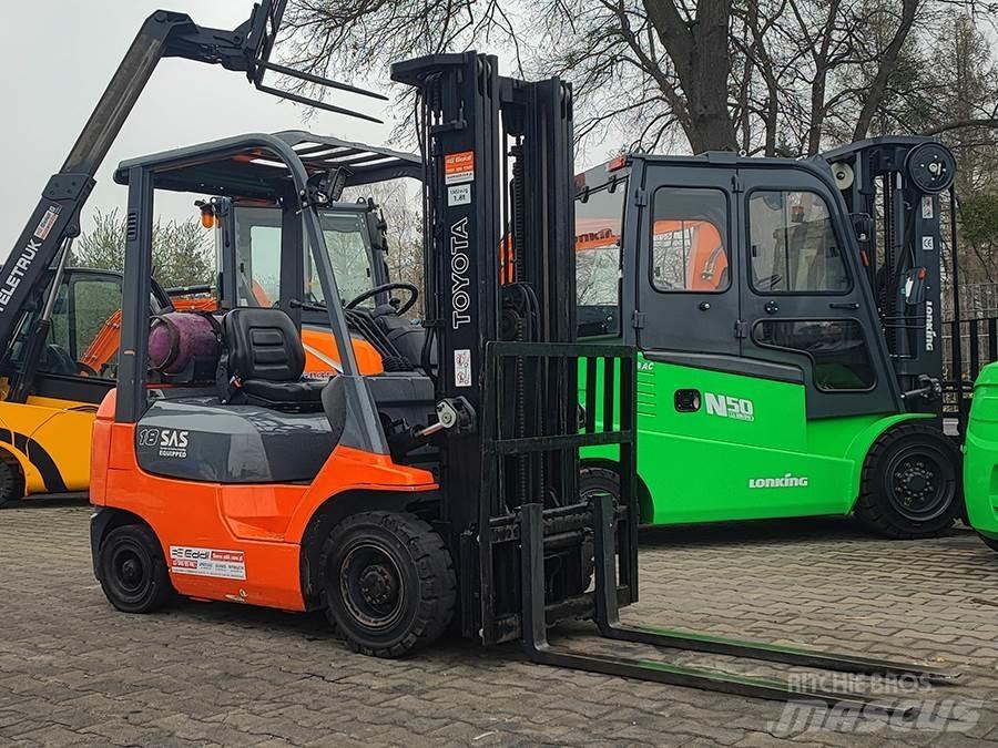 Toyota 42-7FGF18 Carrelli elevatori GPL