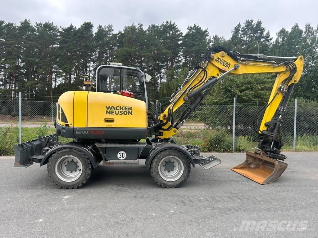 Wacker Neuson EW100 Escavatori gommati