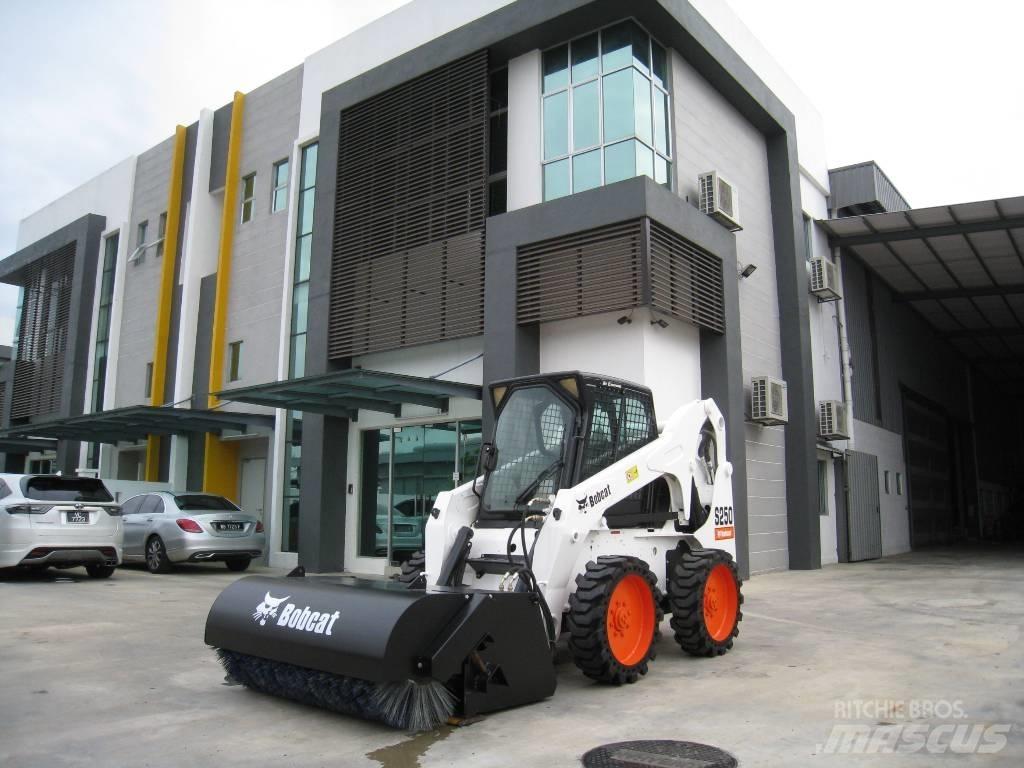 Bobcat S 250 Mini Pale Gommate