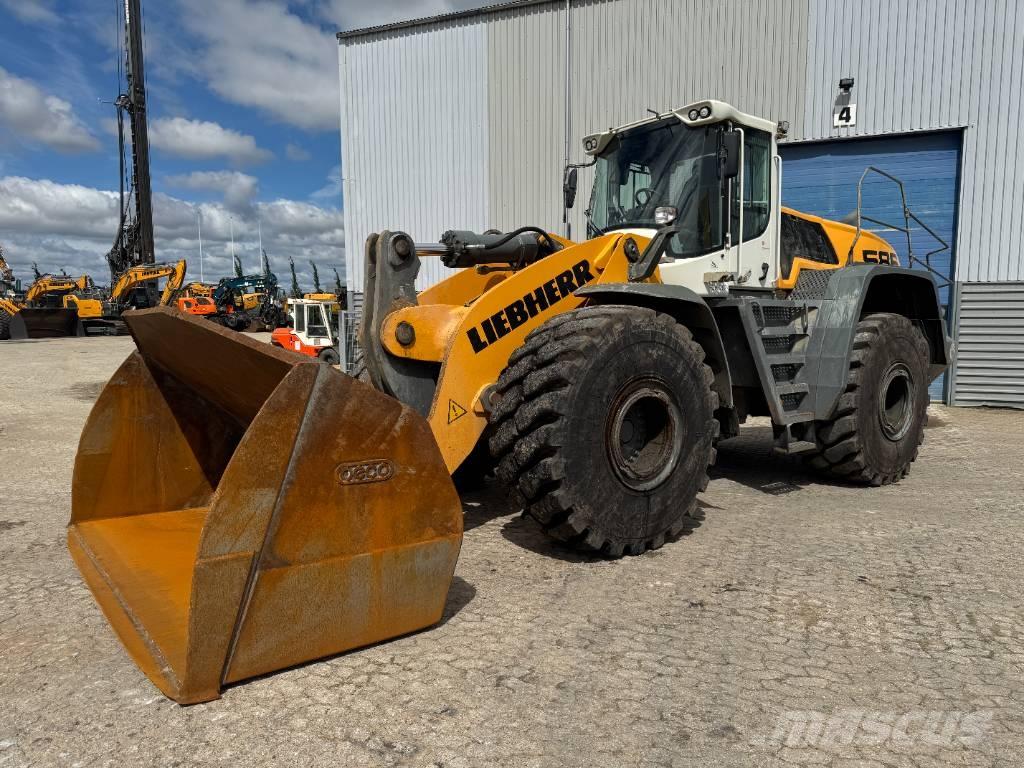 Liebherr L586 Pale gommate