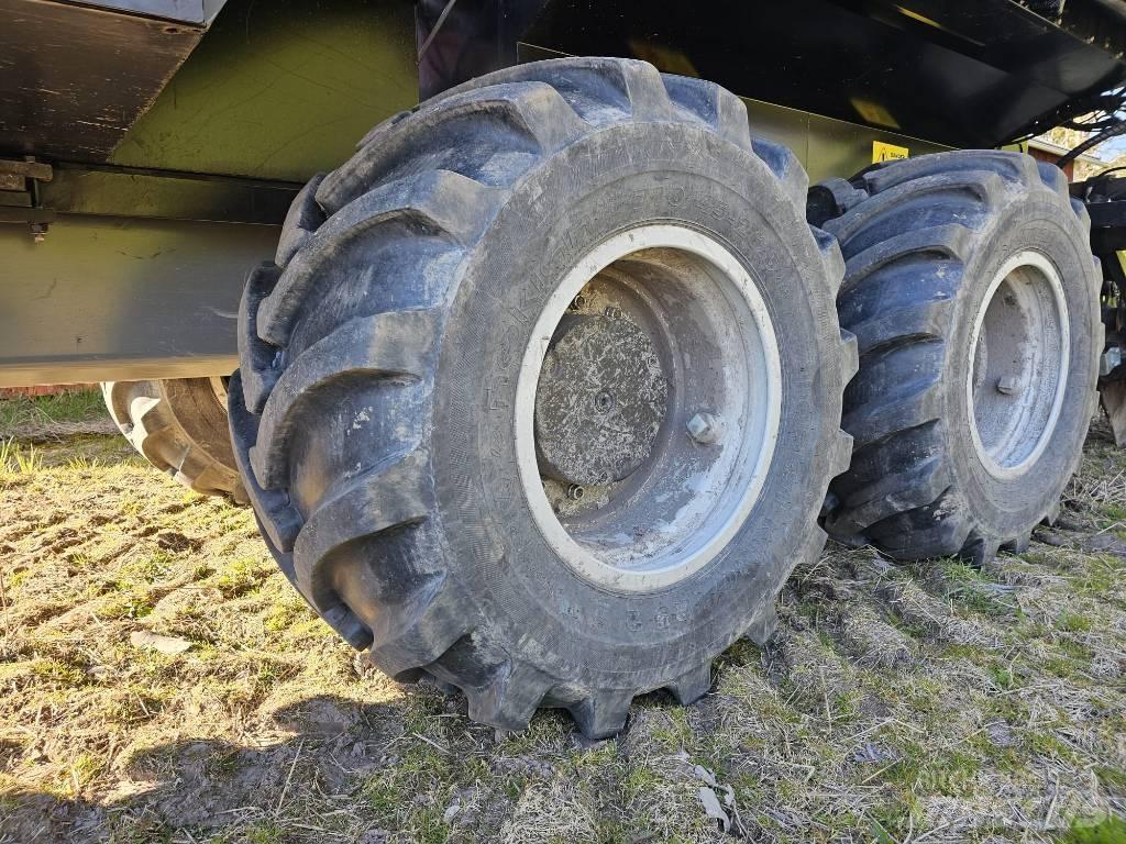 Sampo-Rosenlew FR 48 Forwarder