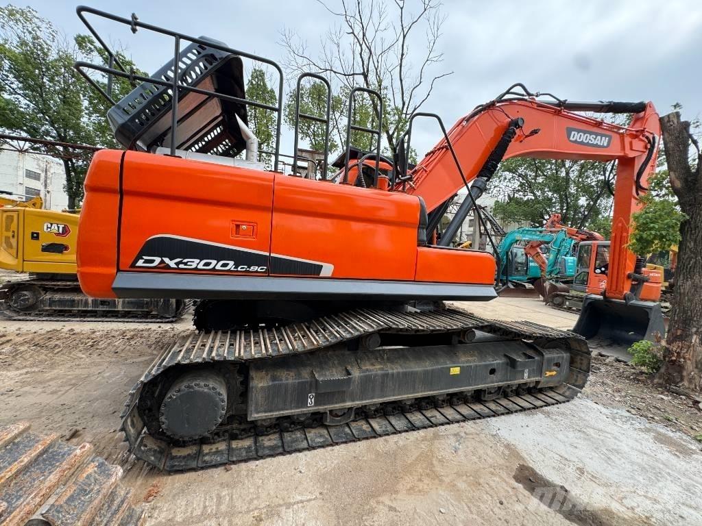 Doosan DX 300 LC LR Escavatori cingolati