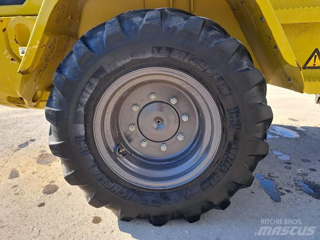 Volvo L 35 G Mini Pale Gommate