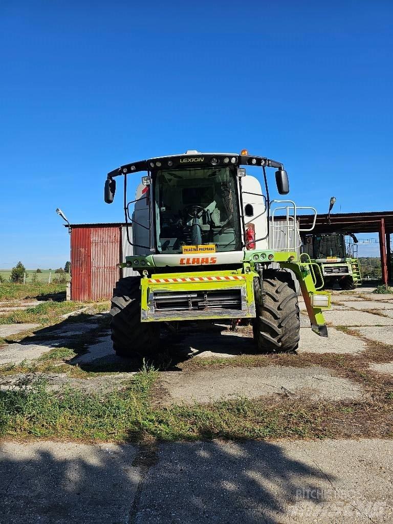 CLAAS Lexion 660 Mietitrebbiatrici