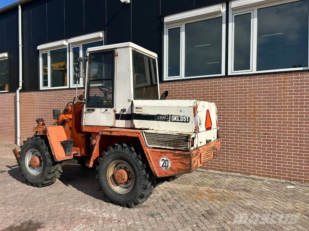 Schaeff SKL851 Pale gommate