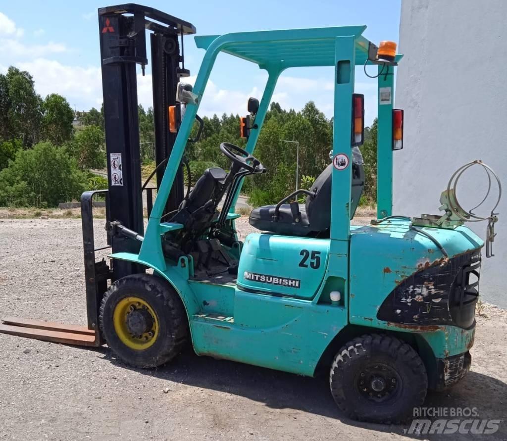 Mitsubishi FG25K Carrelli elevatori GPL